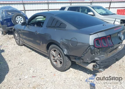 2013 Ford Mustang V6 Premium z USA, uszkodzony, nr VIN 1ZVBP8AM3D5227533